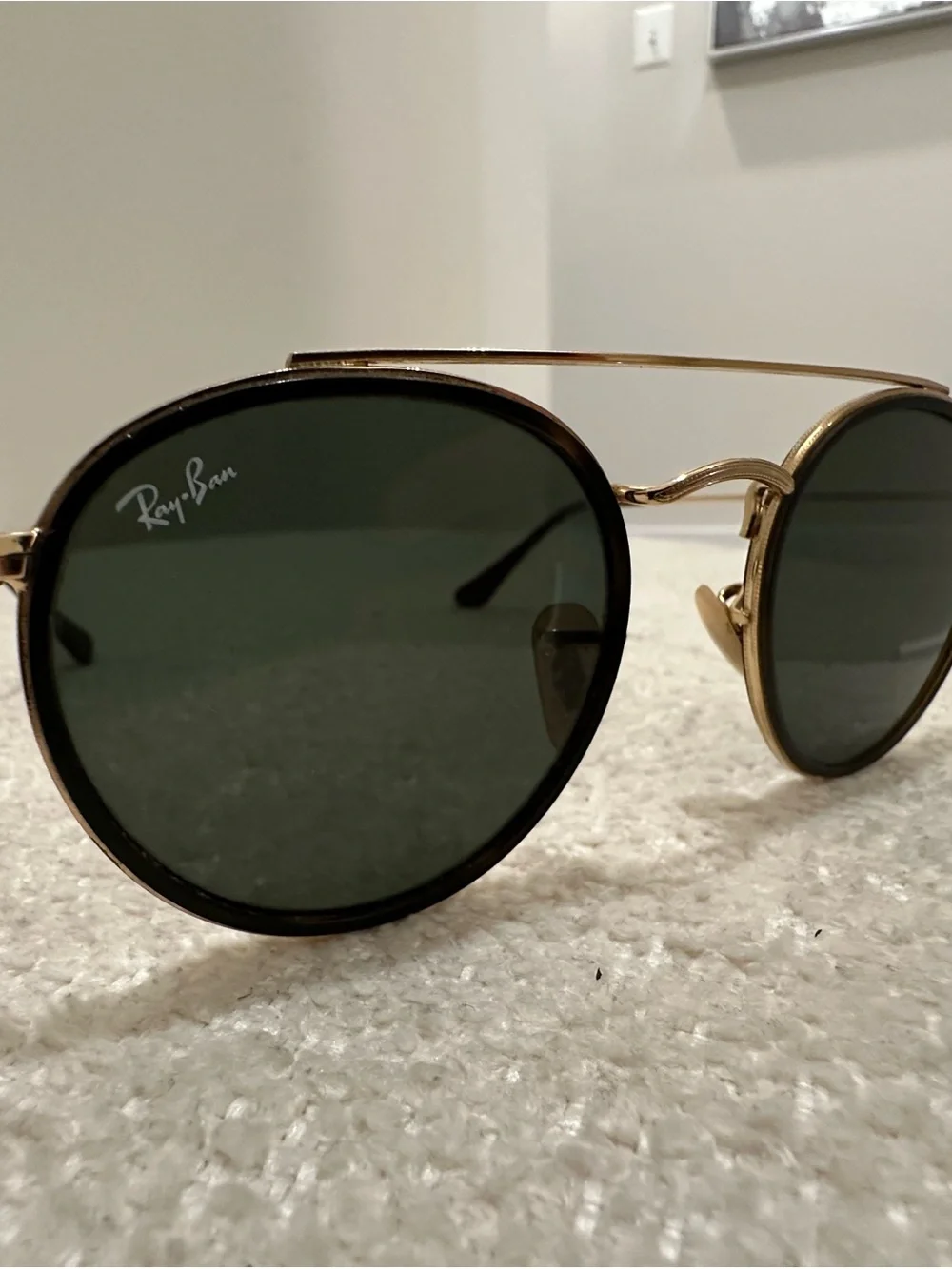 Ray Ban Gold Frame Sunglasses with Dark Green Lenses